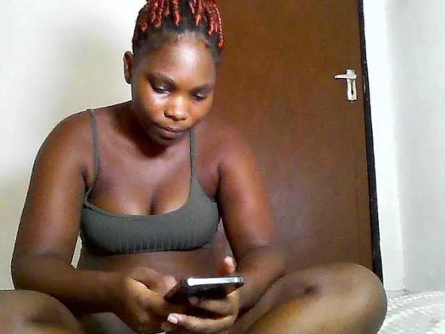 Sweetjuicyass from BongaCams