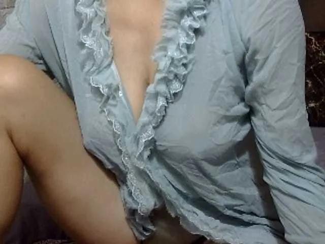 sweetmama17 from BongaCams is Freechat