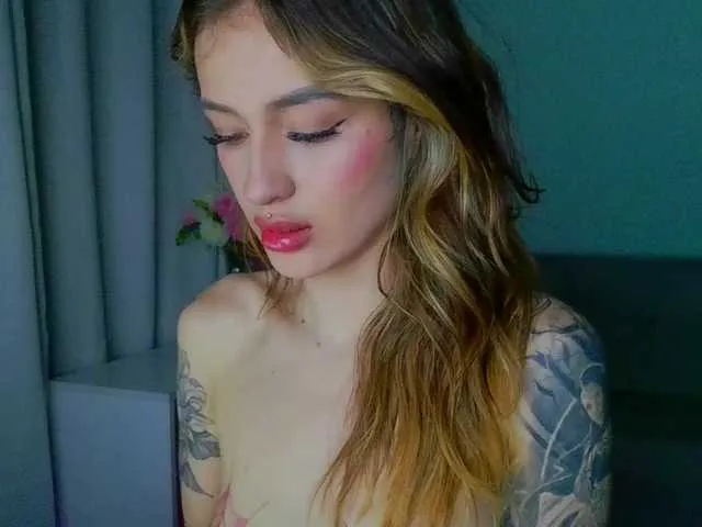 TaylorKnapp from BongaCams