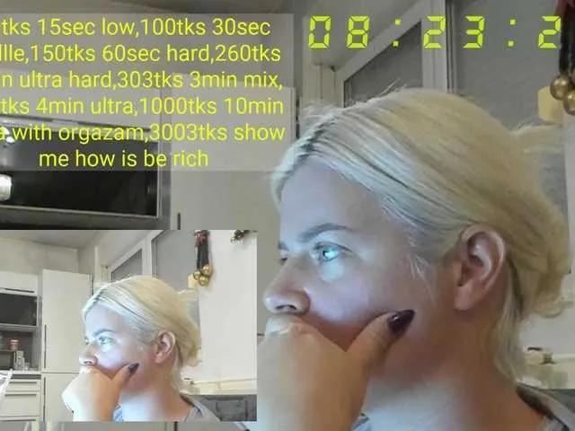 teressaa from BongaCams