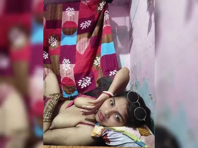 Tunnidelhi from BongaCams