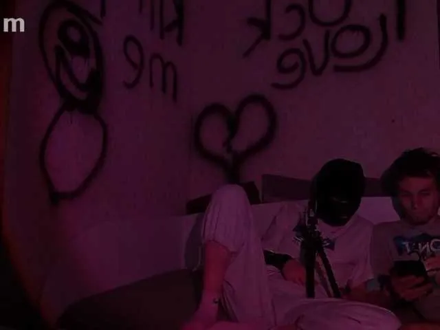 TwoSins from BongaCams is Freechat