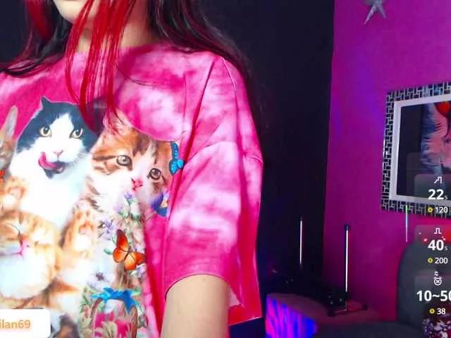 Girls: try live performances with matured performers, from dancing to quirks, in a variety of beautiful sex cams.