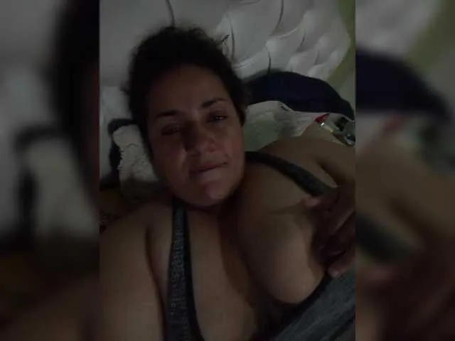 Valeriacurvy from BongaCams is Freechat