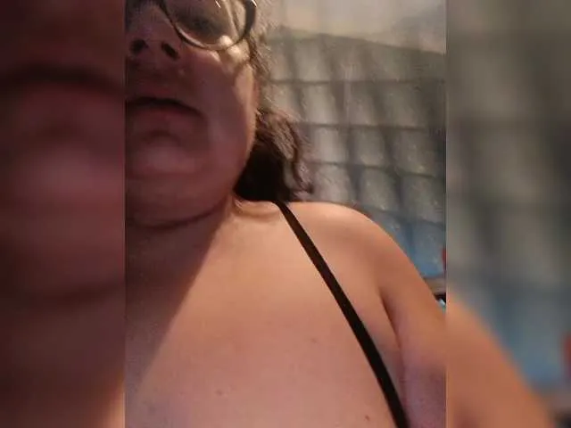 VikiBlanes from BongaCams