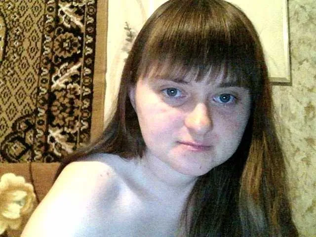 Viktoriia21 from BongaCams