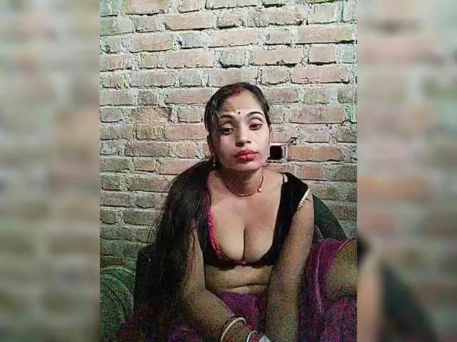 Villagequeen from BongaCams