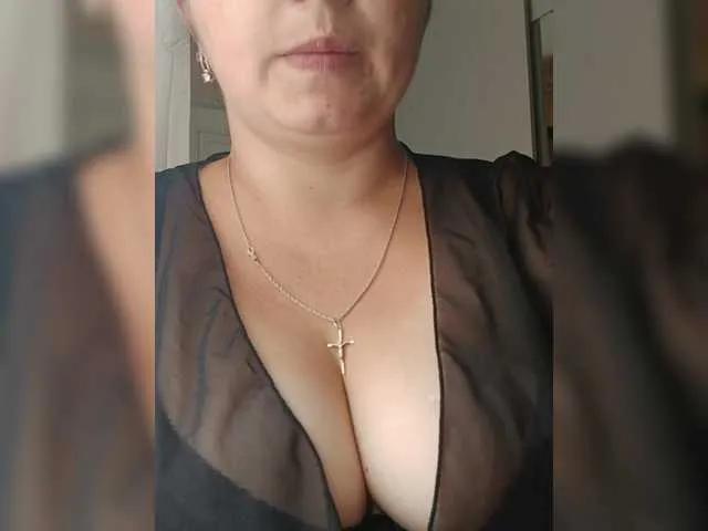 Vitalina272127 from BongaCams is Freechat