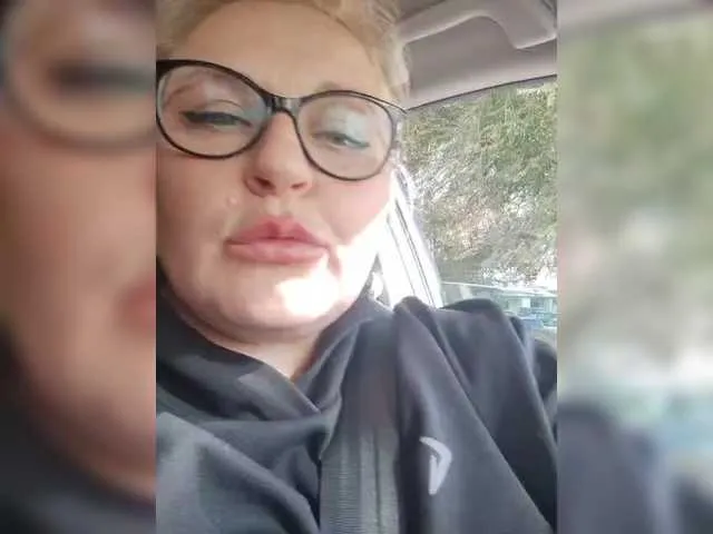 WifeyNusha from BongaCams