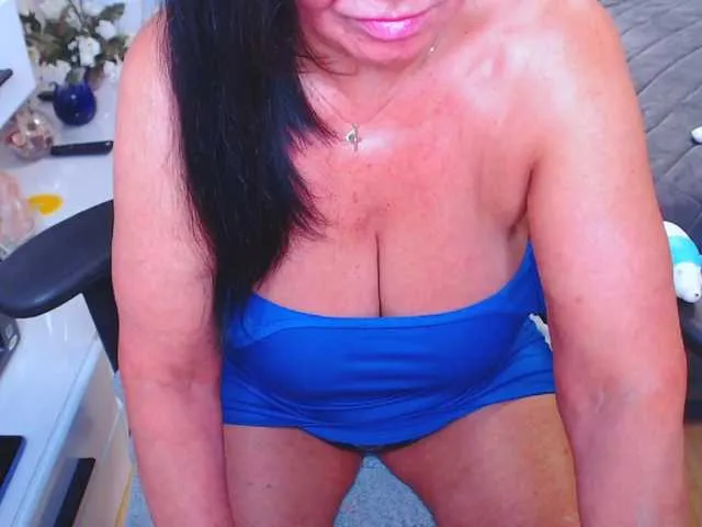 XMatureDesire from BongaCams