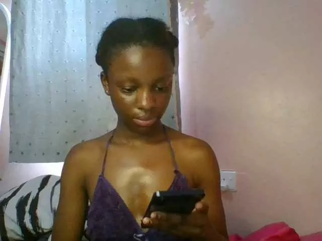 Xoxoteshy from BongaCams