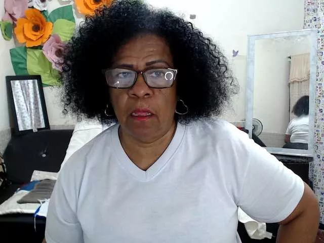 Yayishotsexyw from BongaCams