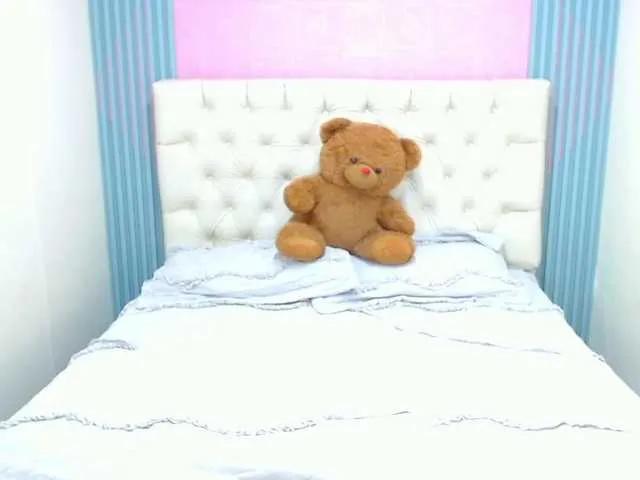 YessicaCruz from BongaCams