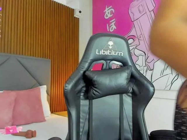 Yosselin23 from BongaCams