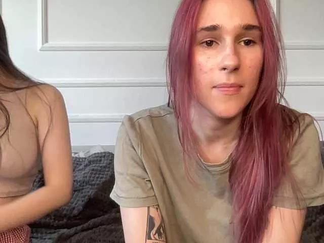 Girls: try live performances with matured performers, from dancing to quirks, in a variety of beautiful sex cams.