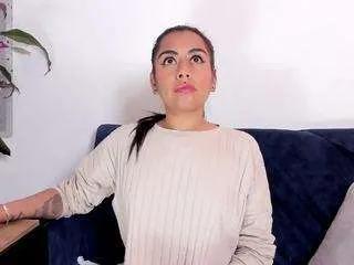 1m-amber from CamSoda is Freechat