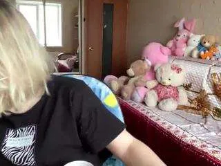 aaliyahgreen from CamSoda is Freechat