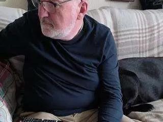 adambear from CamSoda is Freechat
