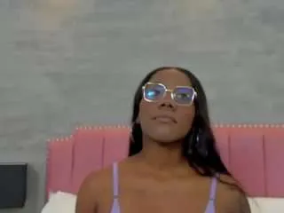 alaia-colinss from CamSoda is Freechat