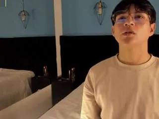 aleaurarashi from CamSoda is Freechat