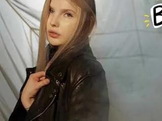 aleksakeller from CamSoda is Freechat