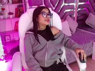 alicewalker-11 from CamSoda is Freechat