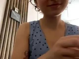 alicewright from CamSoda is Freechat
