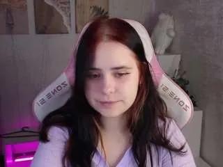 alis-blossom from CamSoda is Freechat