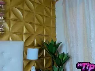 Alonehazel01 from CamSoda