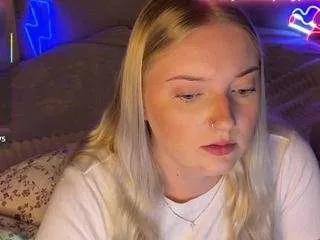 ameliamiable from CamSoda is Freechat