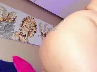 Andrea024 from CamSoda