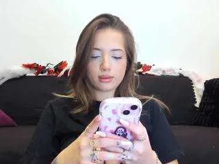 angel-vibee from CamSoda is Freechat