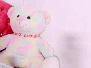 angela-saenx from CamSoda is Freechat