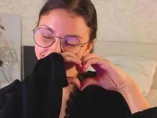 annatussey from CamSoda is Freechat