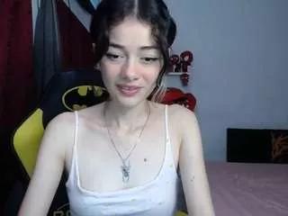 Anne-white from CamSoda