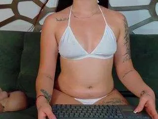 annie-barozzi from CamSoda is Freechat