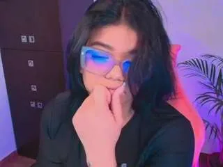 Ashleey18 from CamSoda