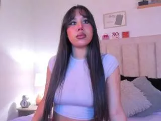 Avalineblanc from CamSoda