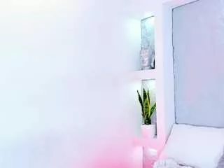 Avymilton from CamSoda