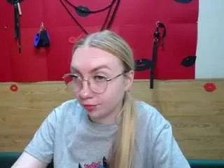 Beatricefly from CamSoda