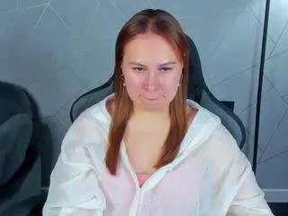 betty-rosy on CamSoda 