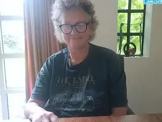 Blondecougar from CamSoda