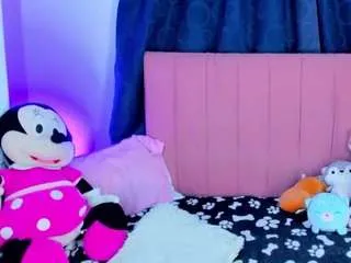 Blooond from CamSoda