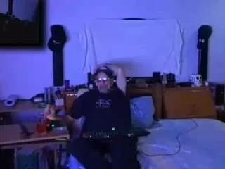 Canadaguy1978 from CamSoda