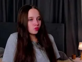 Cecilemuskopf from CamSoda