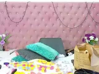 charlottewill from CamSoda is Freechat