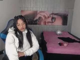 chloe1313 from CamSoda is Freechat