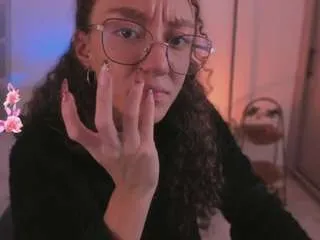 chloemoretix from CamSoda is Freechat