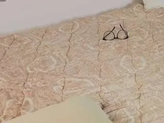 constancerezac from CamSoda is Freechat