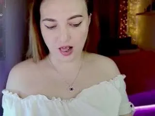 coralinlove from CamSoda is Freechat